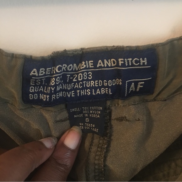 Abercrombie and Fitch Men Pant Size Small - Picture 6 of 10